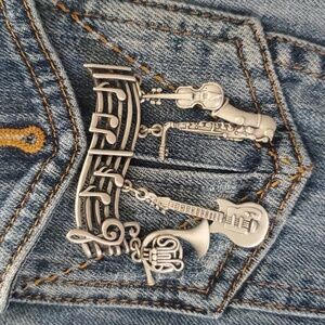 Vintage Jonette Music Pin